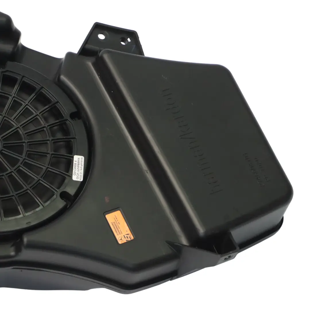 Subwoofer Harman / Kardon altoparlante posteriore per Mercedes ML W166 con numero di parte A1668202202 Mercedes ML W166 Subwoofer Harman / Kardon altoparlante posteriore - SKU A1668202202 - Numero di parte A1668202202