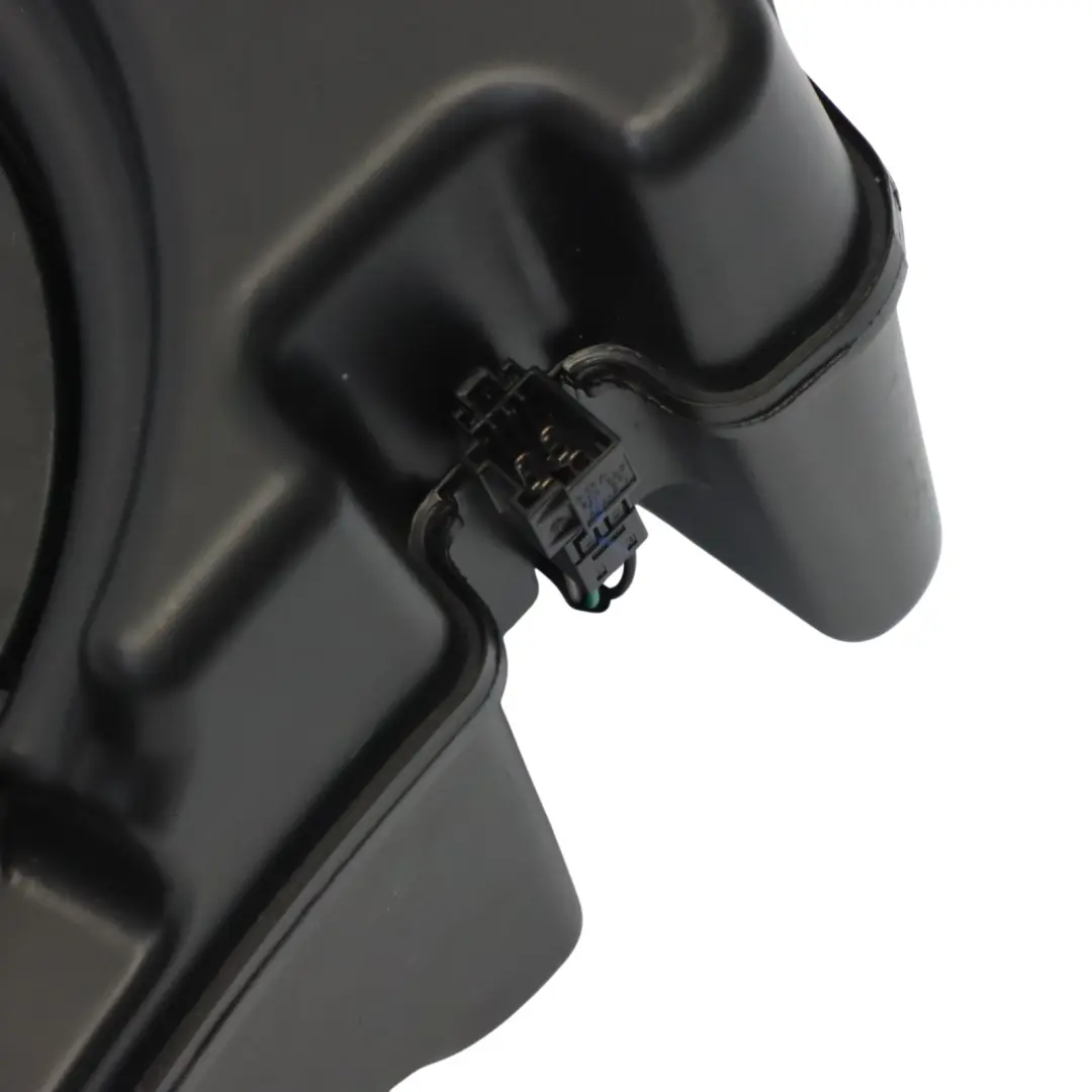 Mercedes ML W166 Subwoofer Harman / Kardon altoparlante posteriore - SKU A1668202202 - Numero di parte A1668202202