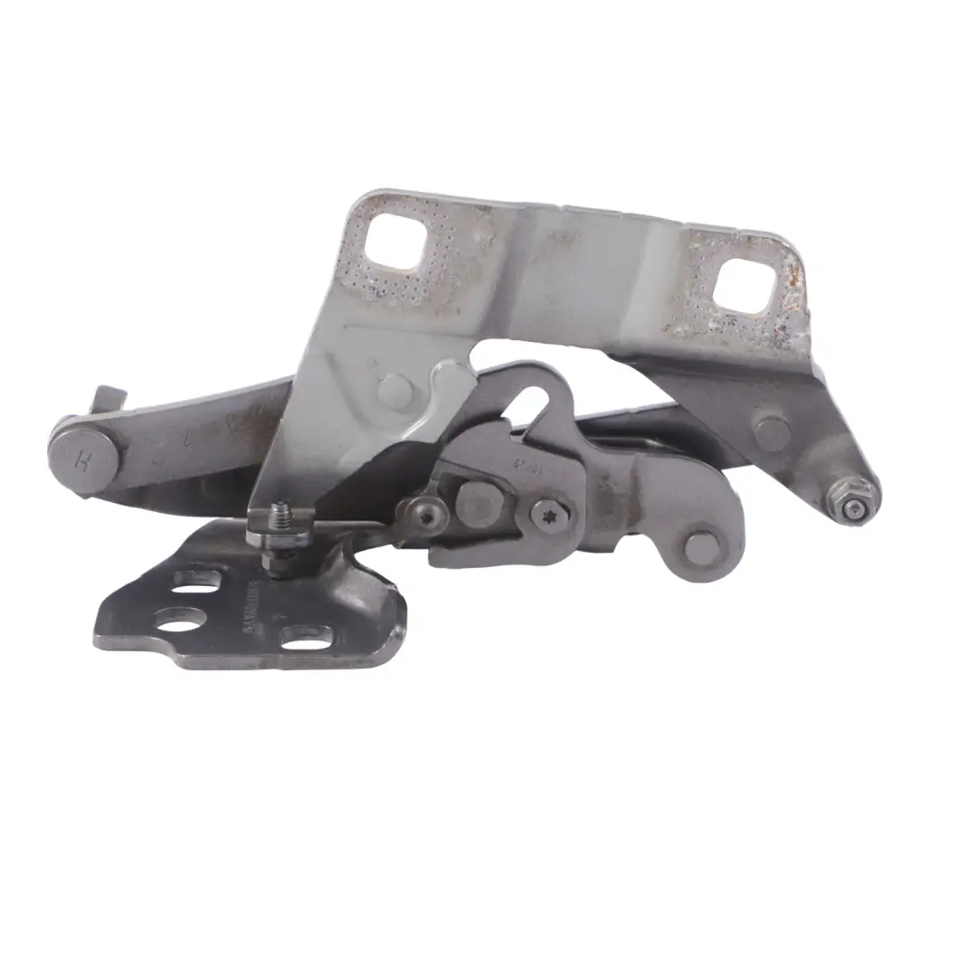 Capó Bisagra Delantera Izquierda Gris Selenita Metalizado - 992 para Mercedes ML W166 con número de pieza A1668800028 Mercedes ML W166 Capó Bisagra Delantera Izquierda Gris Selenita Metalizado - 992 - SKU A1668800028-SEL - Número de pieza A1668800028