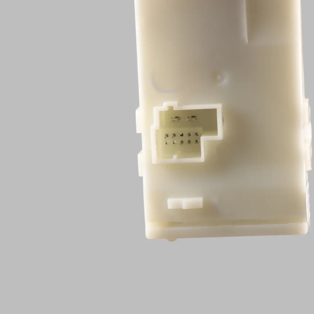 Trunk Control Module Unit to Mercedes GLE 250 AM Tailgate with Part number A1669008512 Mercedes GLE 250 AM Tailgate Trunk Control Module Unit - SKU A1669008512 - Part number A1669008512