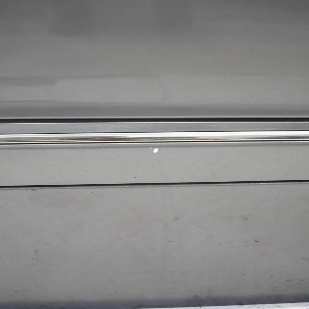 Porta anteriore destra Mountain Grey Metallic - 787 per Mercedes W169 con numero di parte A1697202205 Mercedes W169 Porta anteriore destra Mountain Grey Metallic - 787 - SKU A1697202205-MG1 - Numero di parte A1697202205