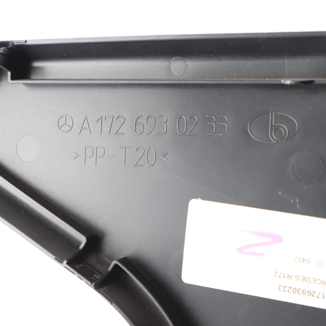 Embellecedor De Tapa De Maletero Trasero Derecho para Mercedes R172 con número de pieza A1726930233 Mercedes R172 Embellecedor De Tapa De Maletero Trasero Derecho - SKU A1726930233 - Número de pieza A1726930233