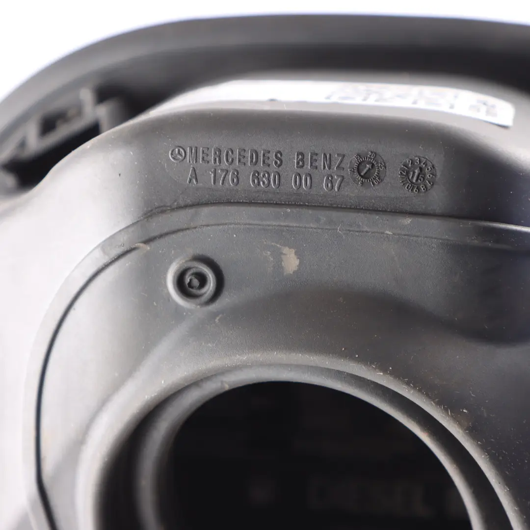 Mercedes W176 Kraftstoffeinfüllstutzen Klappe Deckel Träger Basis - SKU A1766303200 - Teilenummer A1766303200