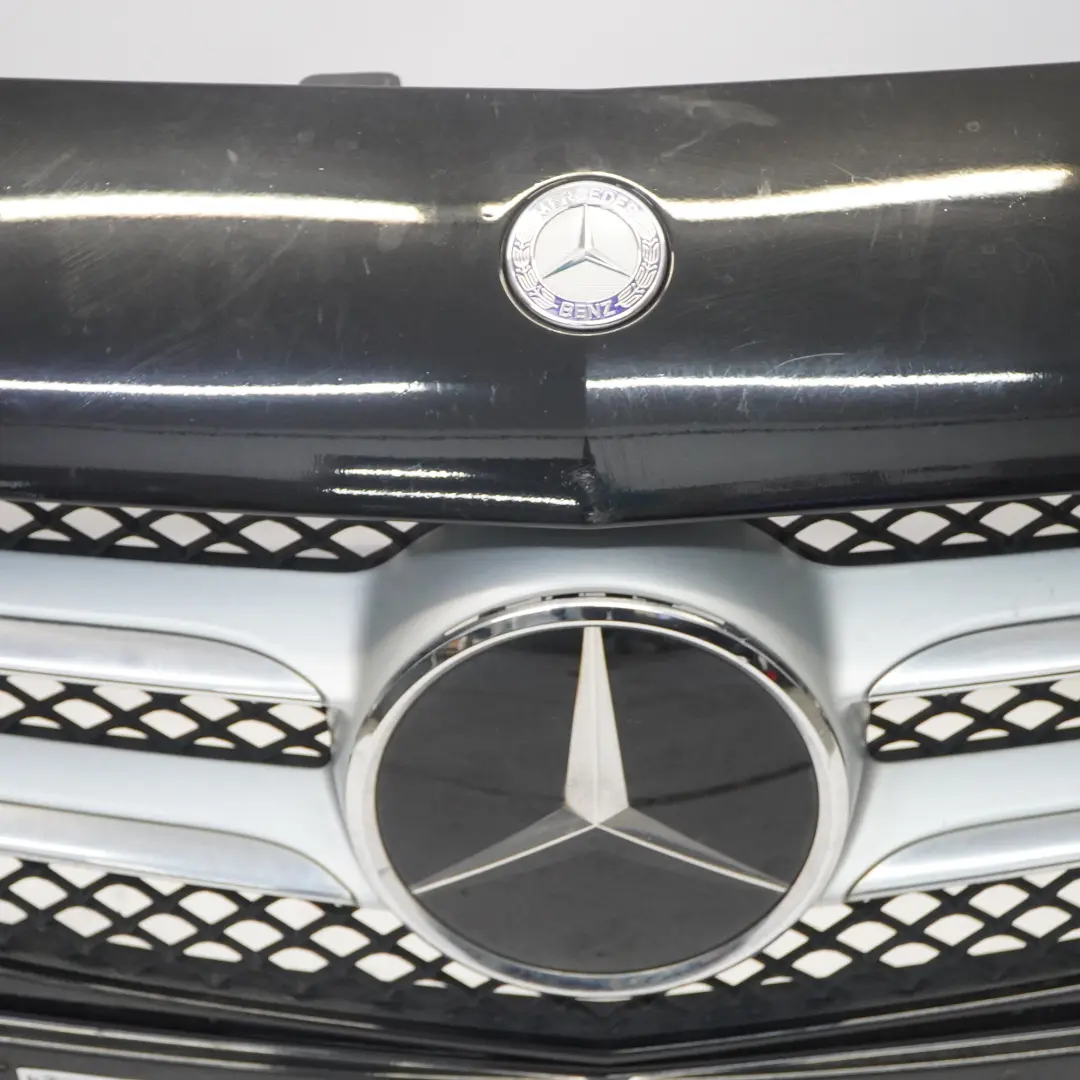 Zderzak Przedni Kosmos Black Czarny Metalik - 191 do Mercedes W176 o numerze A1768800640 Mercedes W176 Zderzak Przedni Kosmos Black Czarny Metalik - 191 - SKU A1768800640-KB - Numer Części A1768800640