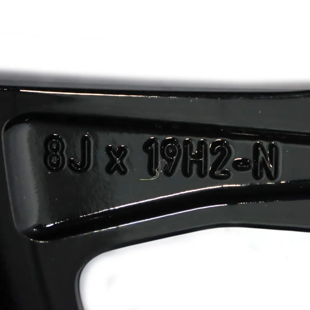 Cerchio in lega 19" 5 doppie razze ET:40 8J per Mercedes W177 V177 AMG con numero di parte A1774012000 Mercedes W177 V177 AMG Cerchio in lega 19" 5 doppie razze ET:40 8J - SKU A1774012000-1 - Numero di parte A1774012000