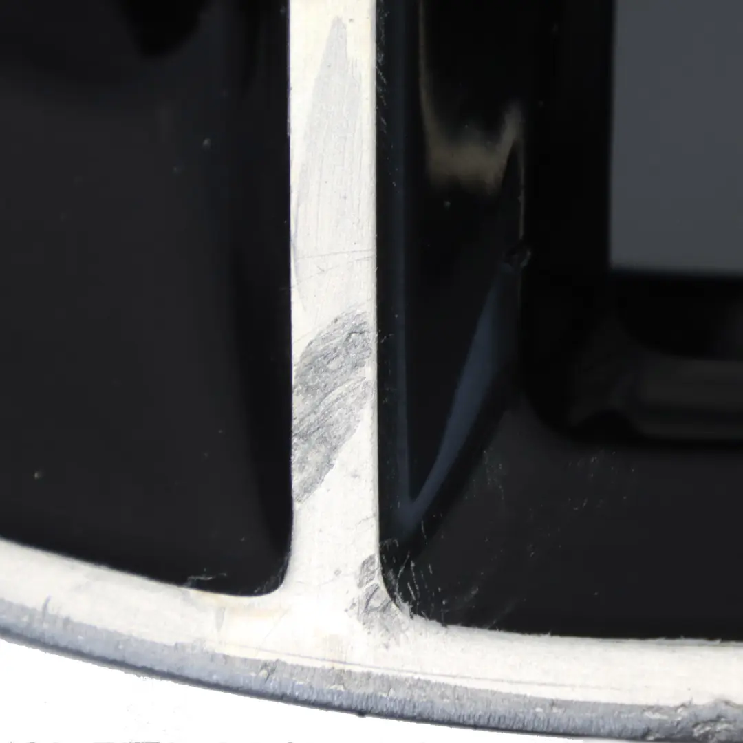 Leicht Metall Felge 19" 5 Doppel Speichen ET:40 8J für Mercedes W177 AMG mit Teilenummer A1774012000 Mercedes W177 AMG Leicht Metall Felge 19" 5 Doppel Speichen ET:40 8J - SKU A1774012000-1 - Teilenummer A1774012000