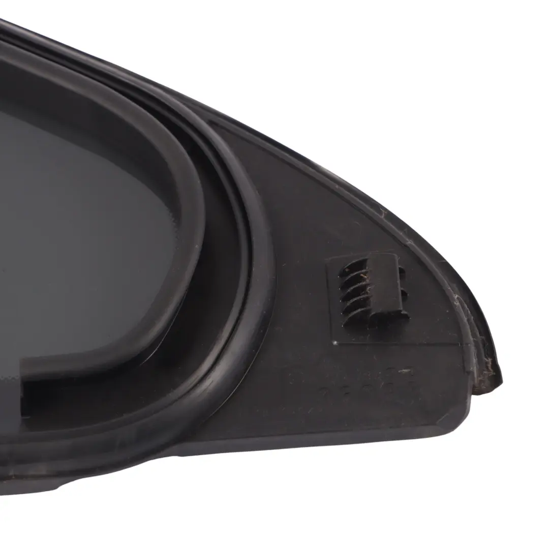 Ventana lateral trasera fija derecha para Mercedes V177 con número de pieza A1777300800 Mercedes V177 Ventana lateral trasera fija derecha - SKU A1777300800 - Número de pieza A1777300800