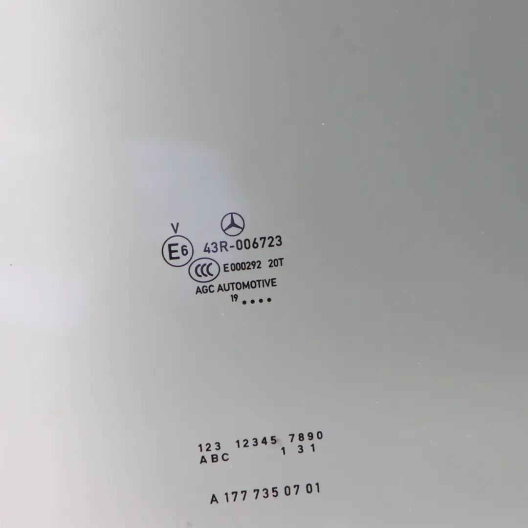 Vetro Del Finestrino Posteriore Sinistro Colorato per Mercedes V177 con numero di parte A1777350701 Mercedes V177 Vetro Del Finestrino Posteriore Sinistro Colorato - SKU A1777350701 - Numero di parte A1777350701