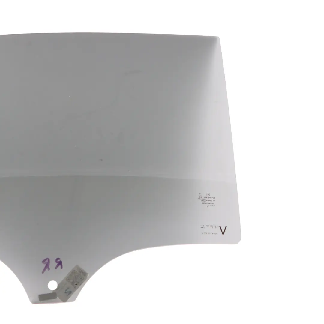 Puerta Trasera Cristal Tintado Derecho para Mercedes V177 con número de pieza A1777350801 Mercedes V177 Puerta Trasera Cristal Tintado Derecho - SKU A1777350801 - Número de pieza A1777350801