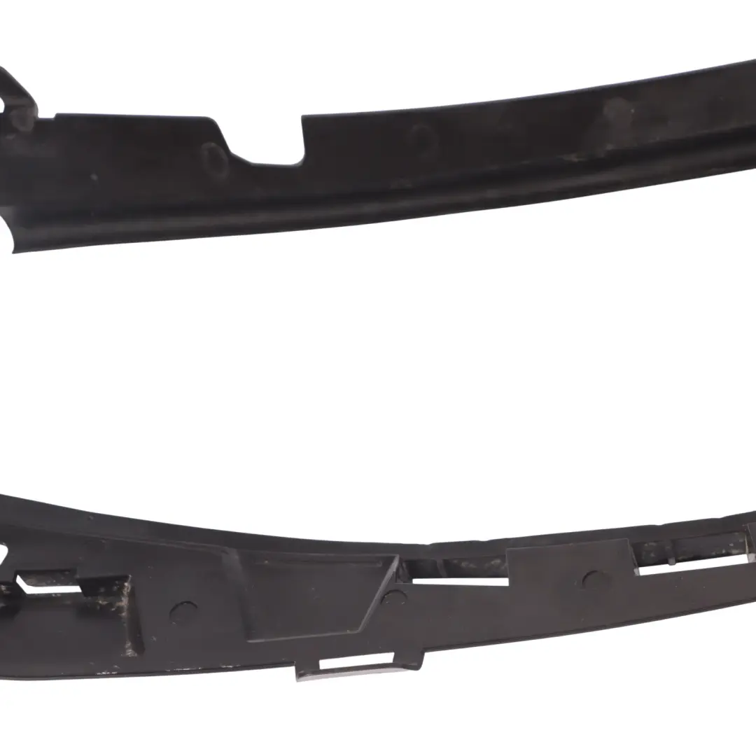 Frontleuchte Scheinwerfer Dichtung Gummi Links für Mercedes W177 mit Teilenummer A1778261200 Mercedes W177 Frontleuchte Scheinwerfer Dichtung Gummi Links - SKU A1778261200 - Teilenummer A1778261200