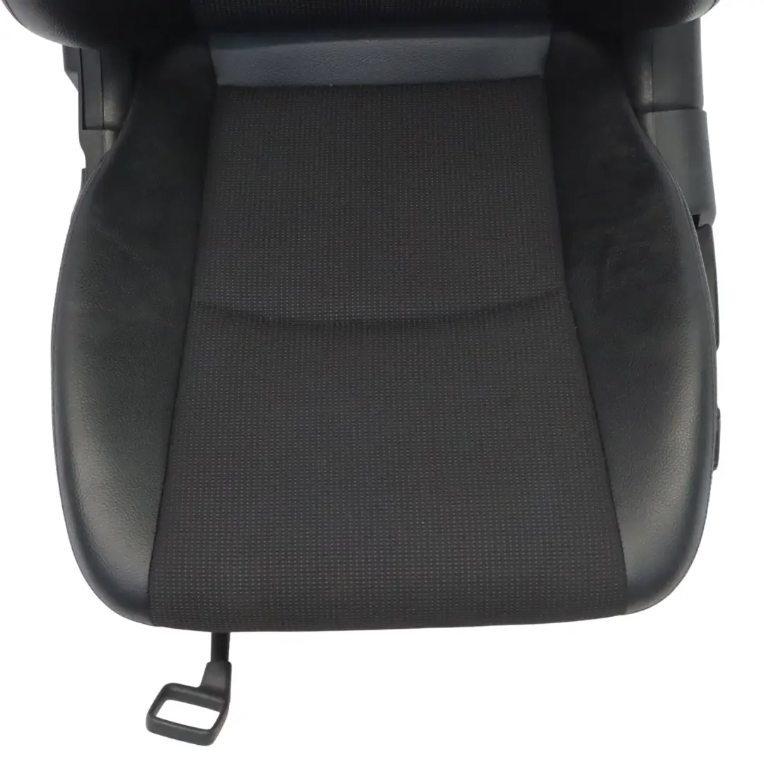 Sedile Anteriore Sinistro Interno Riscaldato Pelle Nera per Mercedes CL203 con numero di parte A2039107747 Mercedes CL203 Sedile Anteriore Sinistro Interno Riscaldato Pelle Nera - SKU A2039107747-3 - Numero di parte A2039107747