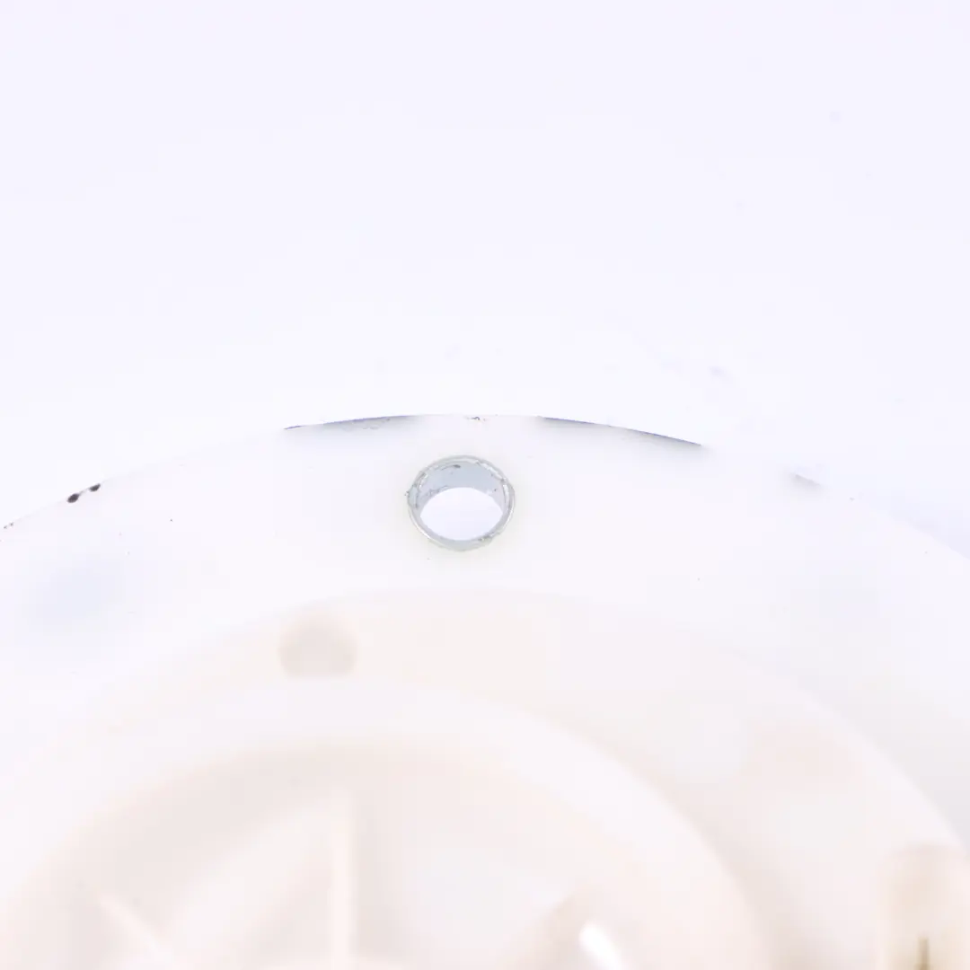 Coperchio pompa carburante Mercedes W204 W212 W221 Tappo serbatoio per con numero di parte A2044700438 Coperchio pompa carburante Mercedes W204 W212 W221 Tappo serbatoio - SKU A2044700438 - Numero di parte A2044700438