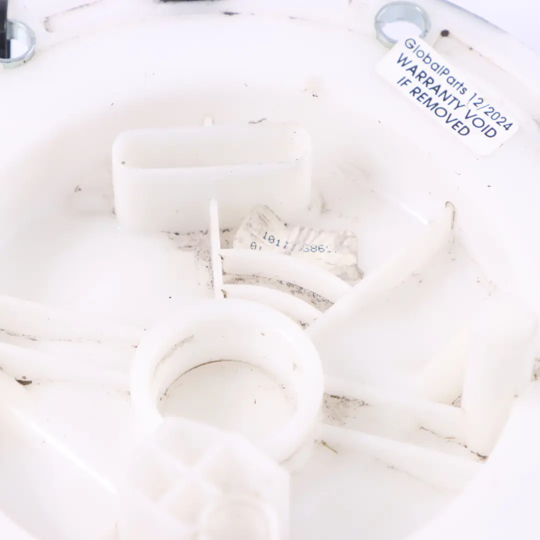 Tapa de la bomba combustible Mercedes W204 W212 W221 Tapa depósito para con número de pieza A2044700438 Tapa de la bomba combustible Mercedes W204 W212 W221 Tapa depósito - SKU A2044700438 - Número de pieza A2044700438