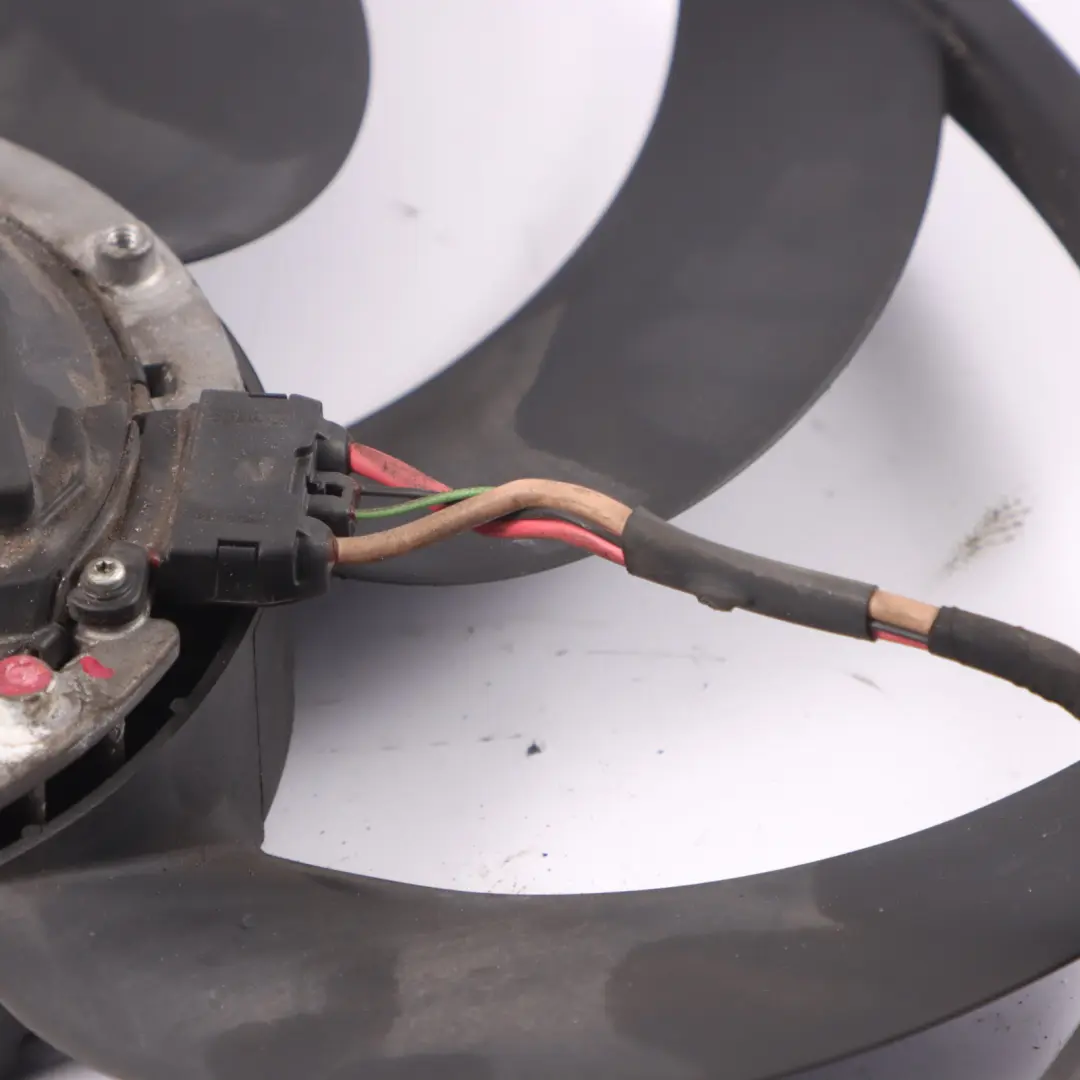 Mercedes W204 W212 Kühlerlüfter Motor Kühlung Kühlerabdeckung - SKU A2045000293-1 - Teilenummer A2045000293