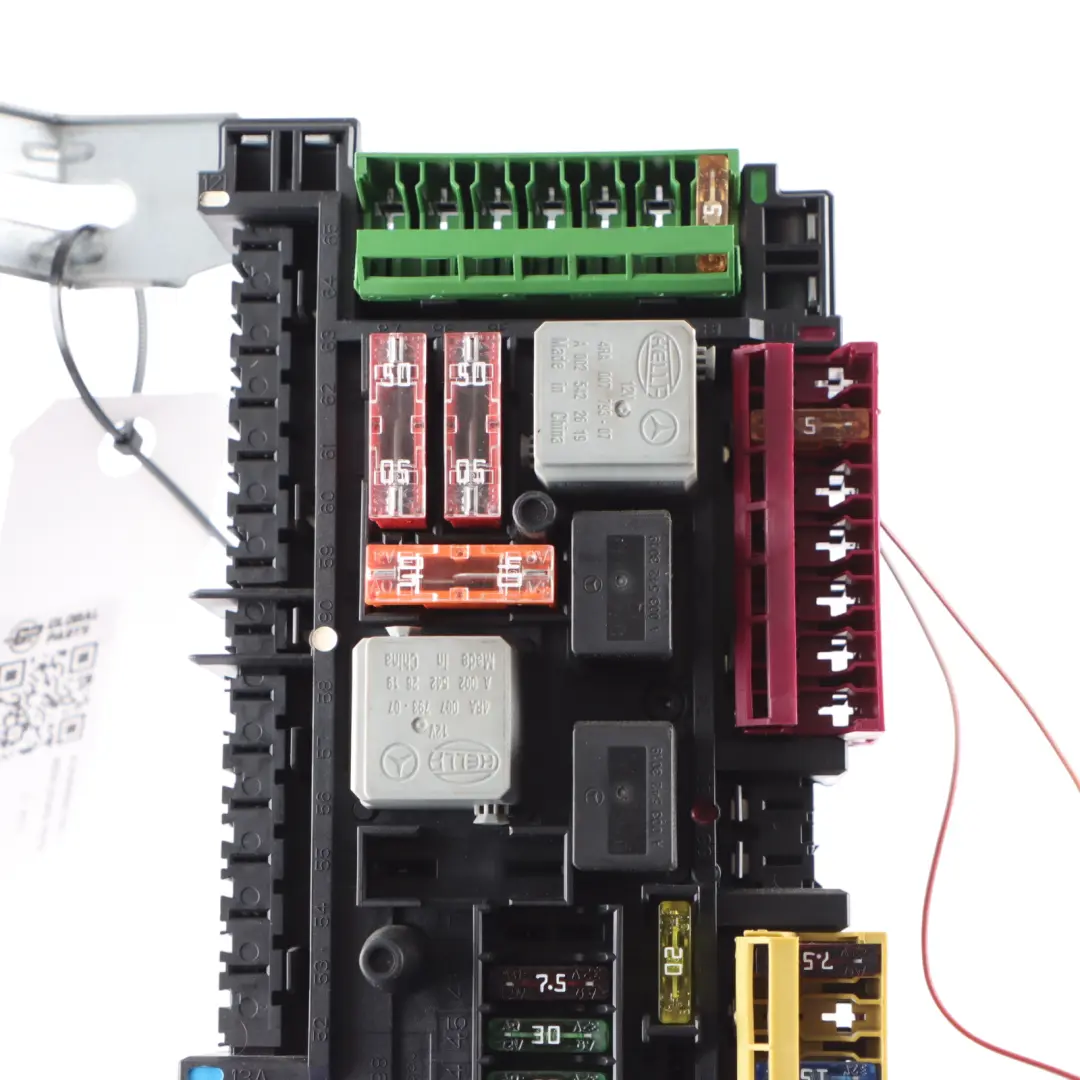 Mercedes W204 SAM Control Unit Module Fuse Box Relay Rear - SKU A2049060105-1 - Part number A2049060105