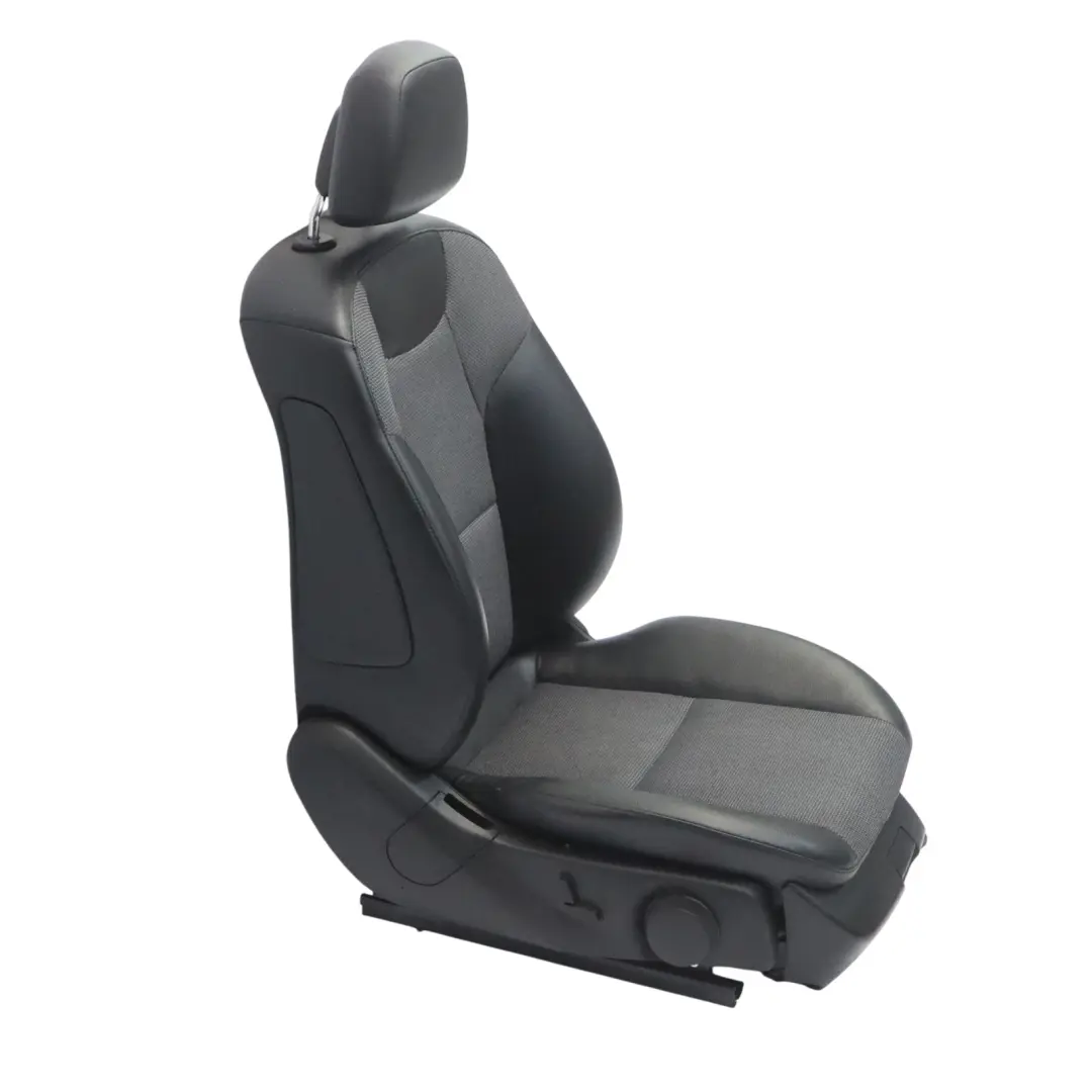 Mercedes W204 Vorder Sitz Sport Rechts Interieur Stoff Leder - SKU A2049102447-1 - Teilenummer A2049102447