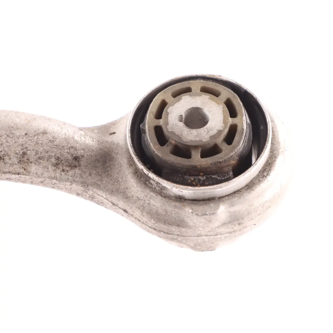 Wahacz Zawieszenia Prawy Przedni Dolny do Mercedes W205 o numerze A2053301405 Mercedes W205 Wahacz Zawieszenia Prawy Przedni Dolny - SKU A2053301405 - Numer Części A2053301405