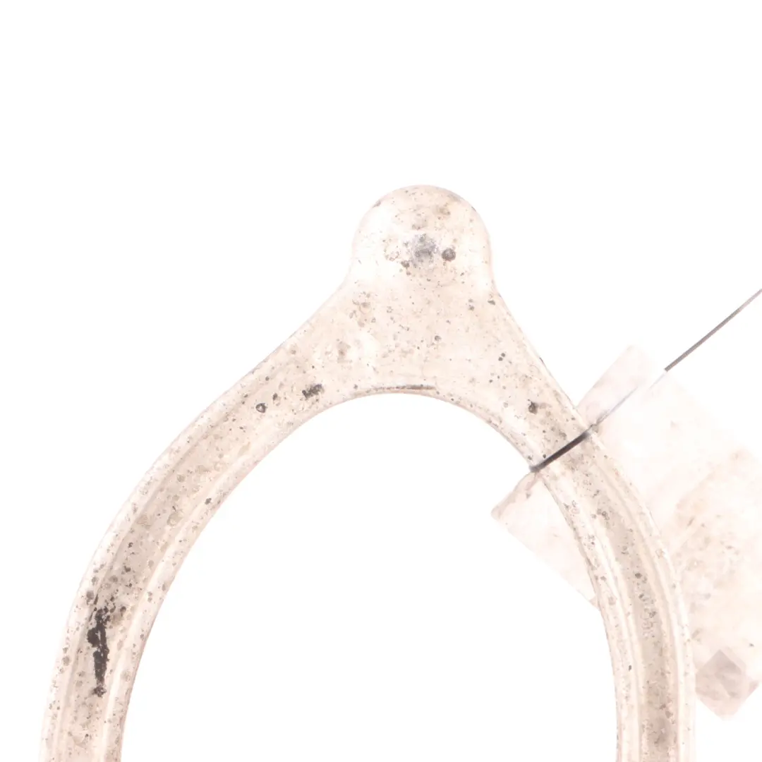 Wishbone anteriore destro braccio controllo superiore per Mercedes W205 con numero di parte A2053305601 Mercedes W205 Wishbone anteriore destro braccio controllo superiore - SKU A2053305601 - Numero di parte A2053305601