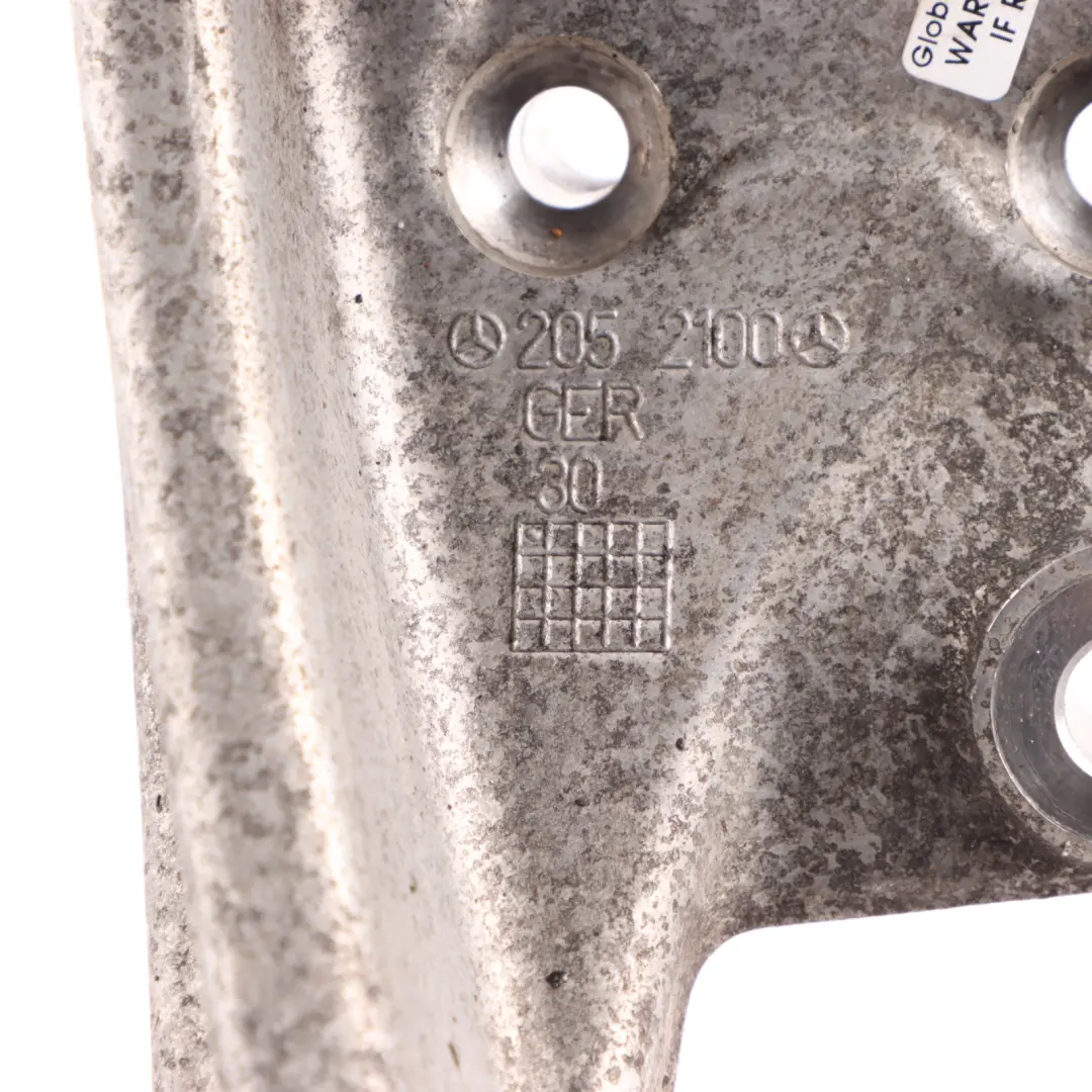 Zwrotnica Przednia Przód Lewa do Mercedes W205 C 200 d AMG o numerze A2053322100 Mercedes W205 C 200 d AMG Zwrotnica Przednia Przód Lewa - SKU A2053322100-3 - Numer Części A2053322100