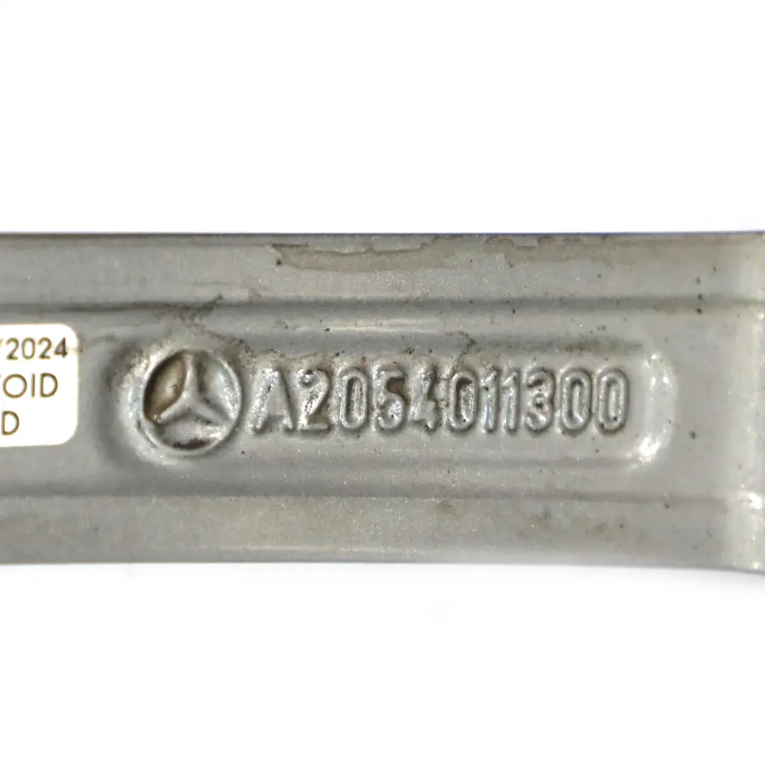 Llanta de aleación AMG 19" ET:44 7,5J 14 radios para Mercedes W205 con número de pieza A2054011300 Mercedes W205 Llanta de aleación AMG 19" ET:44 7,5J 14 radios - SKU A2054011300-2 - Número de pieza A2054011300