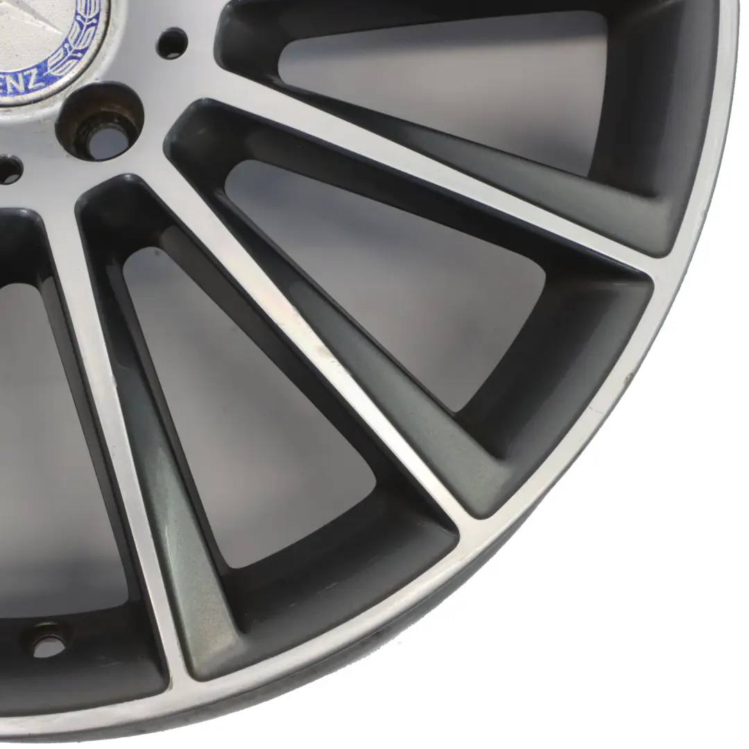 Jante Avant AMG 19" ET:44 7,5J 14 Spoke pour Mercedes W205 à propos du numéro de pièce A2054011300 Mercedes W205 Jante Avant AMG 19" ET:44 7,5J 14 Spoke - SKU A2054011300-2 - Numéro de pièce A2054011300