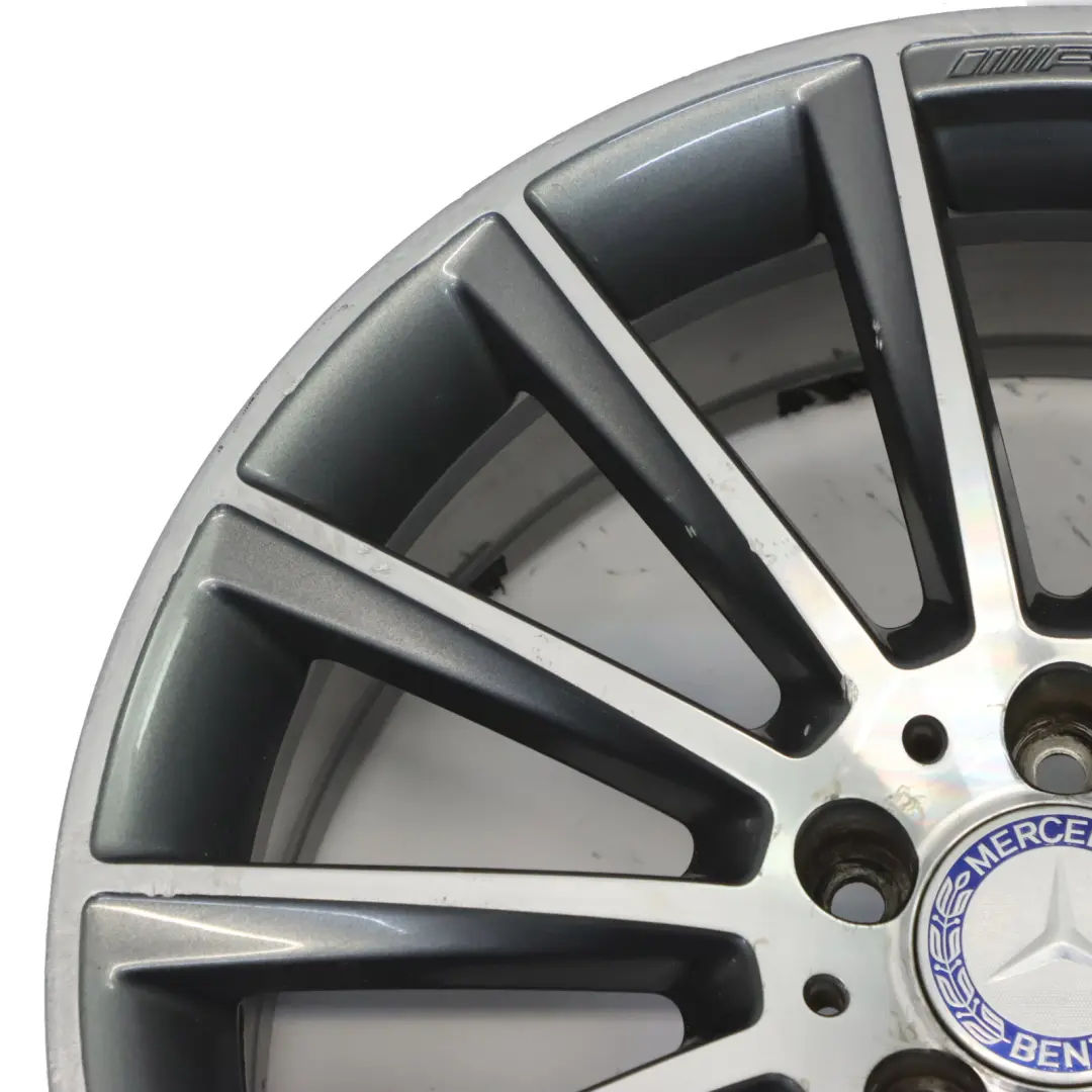 Vorder Rad Felge AMG 19" ET:44 7,5J 14 Speichen für Mercedes W205 mit Teilenummer A2054011300 Mercedes W205 Vorder Rad Felge AMG 19" ET:44 7,5J 14 Speichen - SKU A2054011300-3 - Teilenummer A2054011300