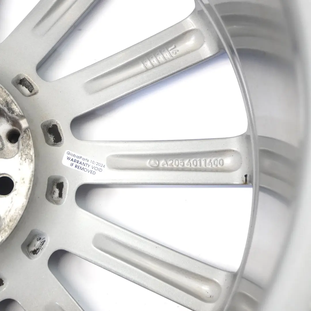 Leichtmetallfelge Hinten AMG 19" ET:52 8,5J für Mercedes W205 S205 mit Teilenummer A2054011400 Mercedes W205 S205 Leichtmetallfelge Hinten AMG 19" ET:52 8,5J - SKU A2054011400-2 - Teilenummer A2054011400