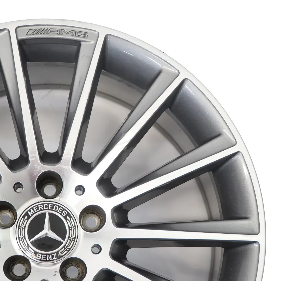 Jante arrière alliage AMG 19" ET:52 8,5J 14 Spoke pour Mercedes W205 S205 à propos du numéro de pièce A2054011400 Mercedes W205 S205 Jante arrière alliage AMG 19" ET:52 8,5J 14 Spoke - SKU A2054011400-2 - Numéro de pièce A2054011400