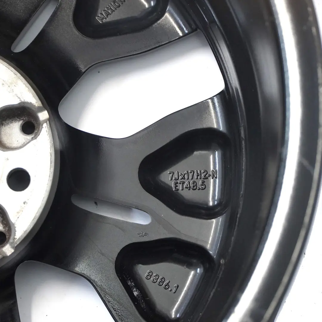 Alufelge 17" 7J ET:48.5 5-Speiche Rundum für Mercedes W205 mit Teilenummer A2054019000 Mercedes W205 Alufelge 17" 7J ET:48.5 5-Speiche Rundum - SKU A2054019000-2 - Teilenummer A2054019000