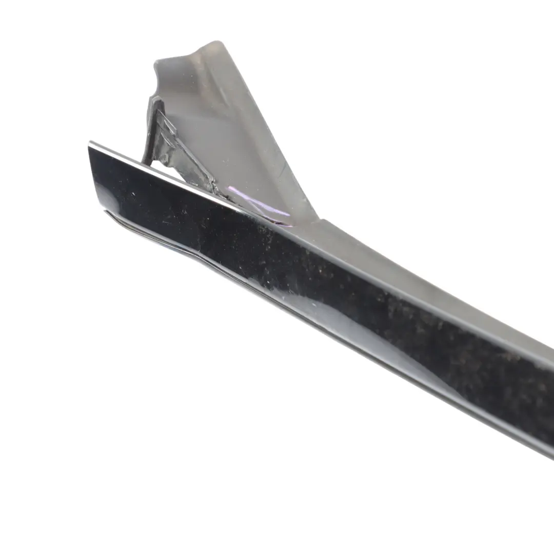 Parapetto Tetto Sinistra Striscia Rivestimento Nero per Mercedes W205 con numero di parte A2056900182 Mercedes W205 Parapetto Tetto Sinistra Striscia Rivestimento Nero - SKU A2056900182-1 - Numero di parte A2056900182