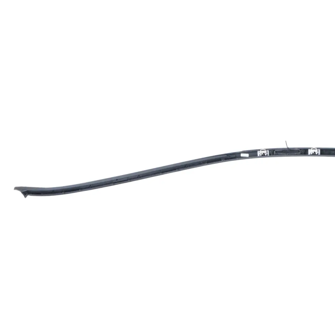 Striscia Tetto Destro Modanatura Ringhiera Rifinitura Nera per Mercedes W205 con numero di parte A2056900282 Mercedes W205 Striscia Tetto Destro Modanatura Ringhiera Rifinitura Nera - SKU A2056900282 - Numero di parte A2056900282