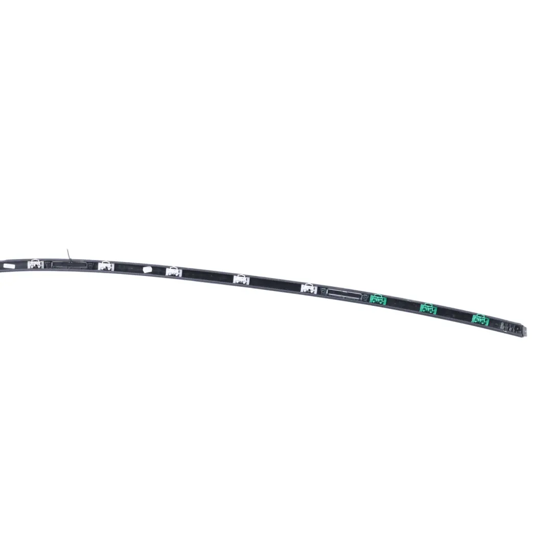 Striscia Tetto Destro Modanatura Ringhiera Rifinitura Nera per Mercedes W205 con numero di parte A2056900282 Mercedes W205 Striscia Tetto Destro Modanatura Ringhiera Rifinitura Nera - SKU A2056900282 - Numero di parte A2056900282