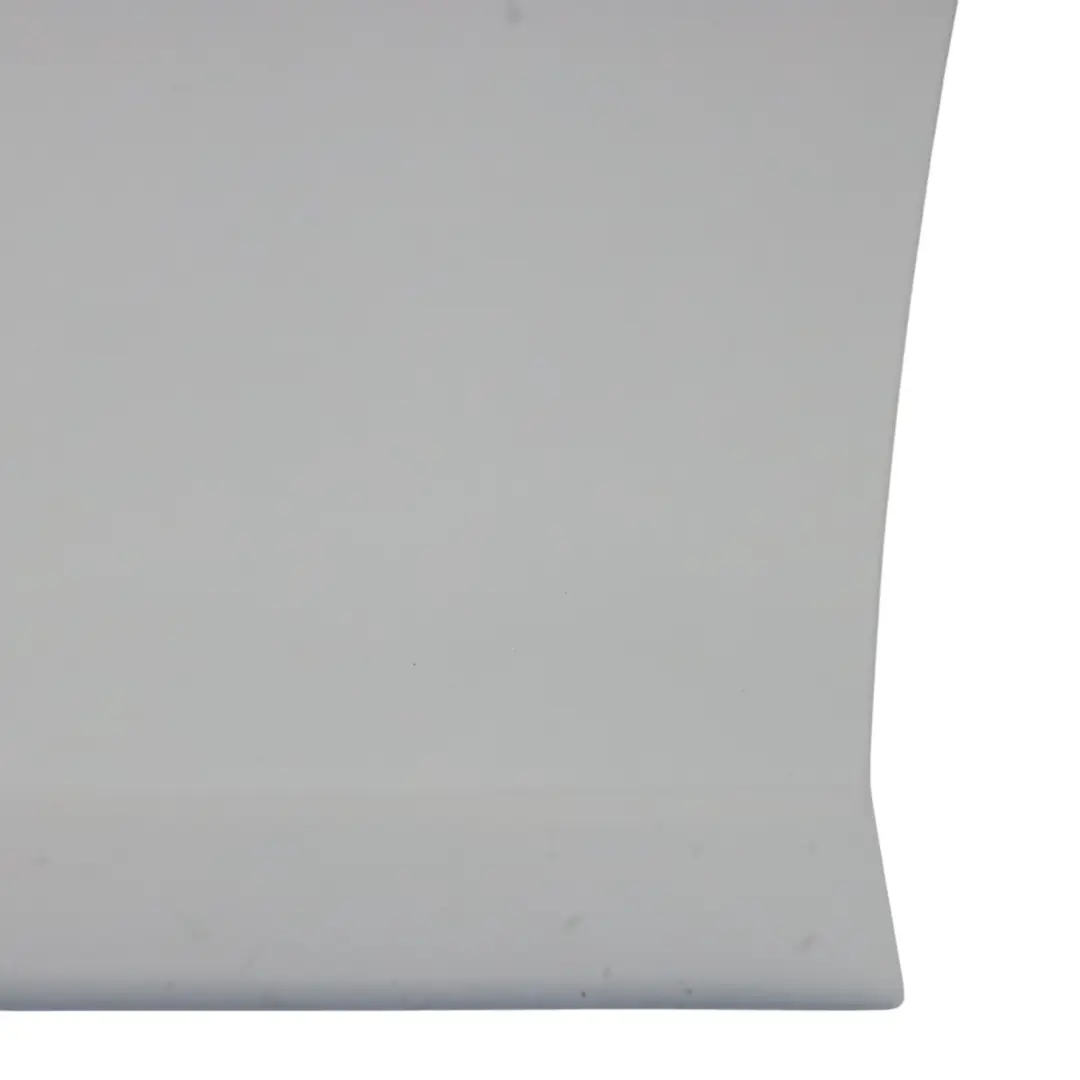 Puerta Delantera Izquierda Iridium Silver Metallic - 775 para Mercedes W205 con número de pieza A2057200105 Mercedes W205 Puerta Delantera Izquierda Iridium Silver Metallic - 775 - SKU A2057200105-IRS1 - Número de pieza A2057200105