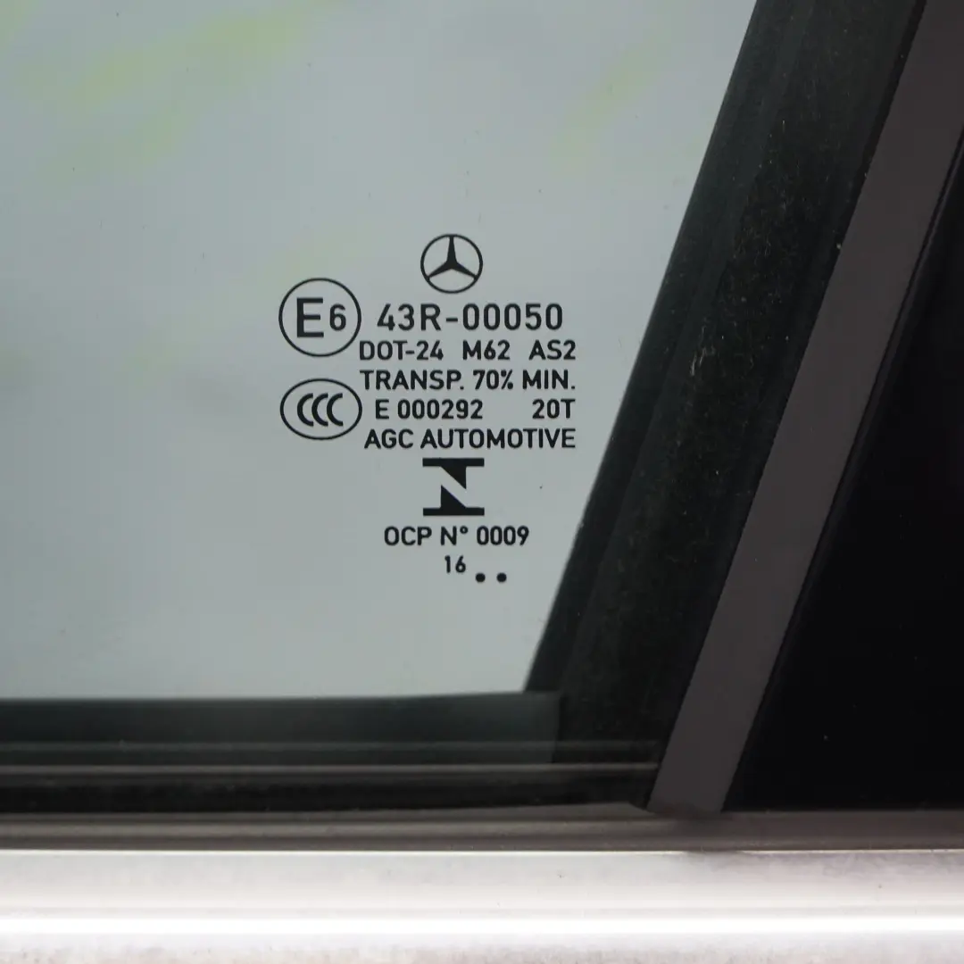 Mercedes W205 Porta anteriore sinistra Grigio Selenite metallizzato - 992 - SKU A2057200105-SEL2 - Numero di parte A2057200105