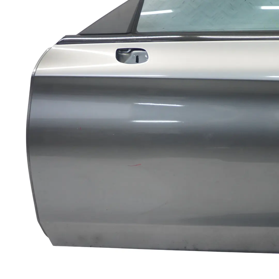 Drzwi Lewe Przednie Coupe Cabrio Selenite Grey - 992 do Mercedes C205 A205 o numerze A2057209726 Mercedes C205 A205 Drzwi Lewe Przednie Coupe Cabrio Selenite Grey - 992 - SKU A2057209726-SEL1 - Numer Części A2057209726
