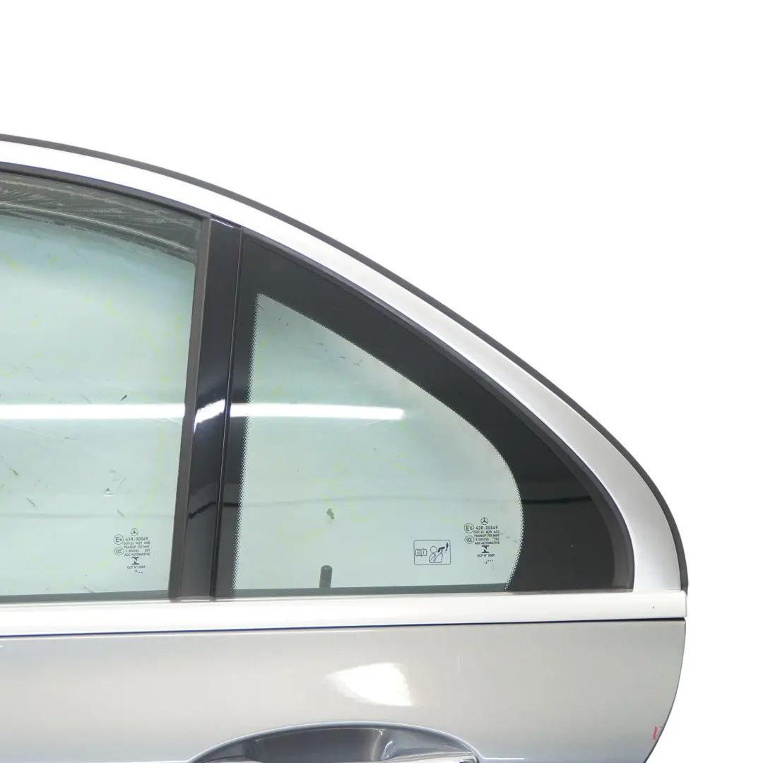Mercedes W205 Tür hinten links Selenitgrau Metallic - 992 - SKU A2057300105-SEL2 - Teilenummer A2057300105