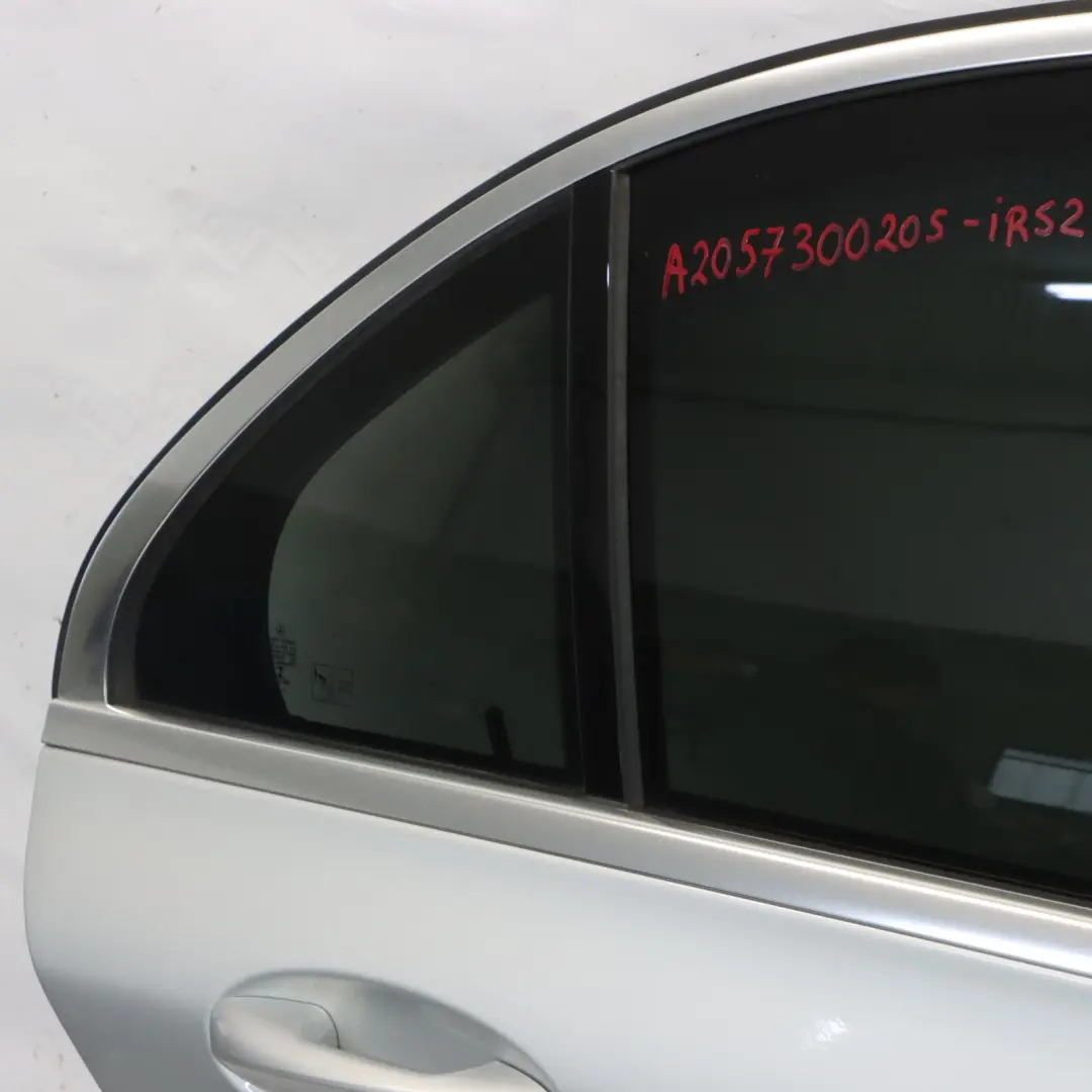 Mercedes W205 Porte Arrière Droite Iridium Silver Metallic - 775 - SKU A2057300205-IRS2 - Numéro de pièce A2057300205