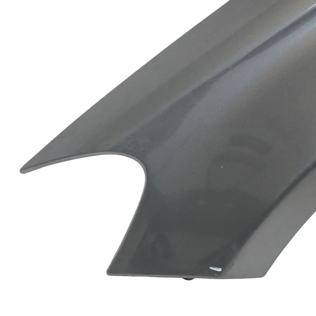 Panneau d'aile avant gauche Selenite Grey Metallic - 992 pour Mercedes W205 à propos du numéro de pièce A2058800118 Mercedes W205 Panneau d'aile avant gauche Selenite Grey Metallic - 992 - SKU A2058800118-SEL - Numéro de pièce A2058800118