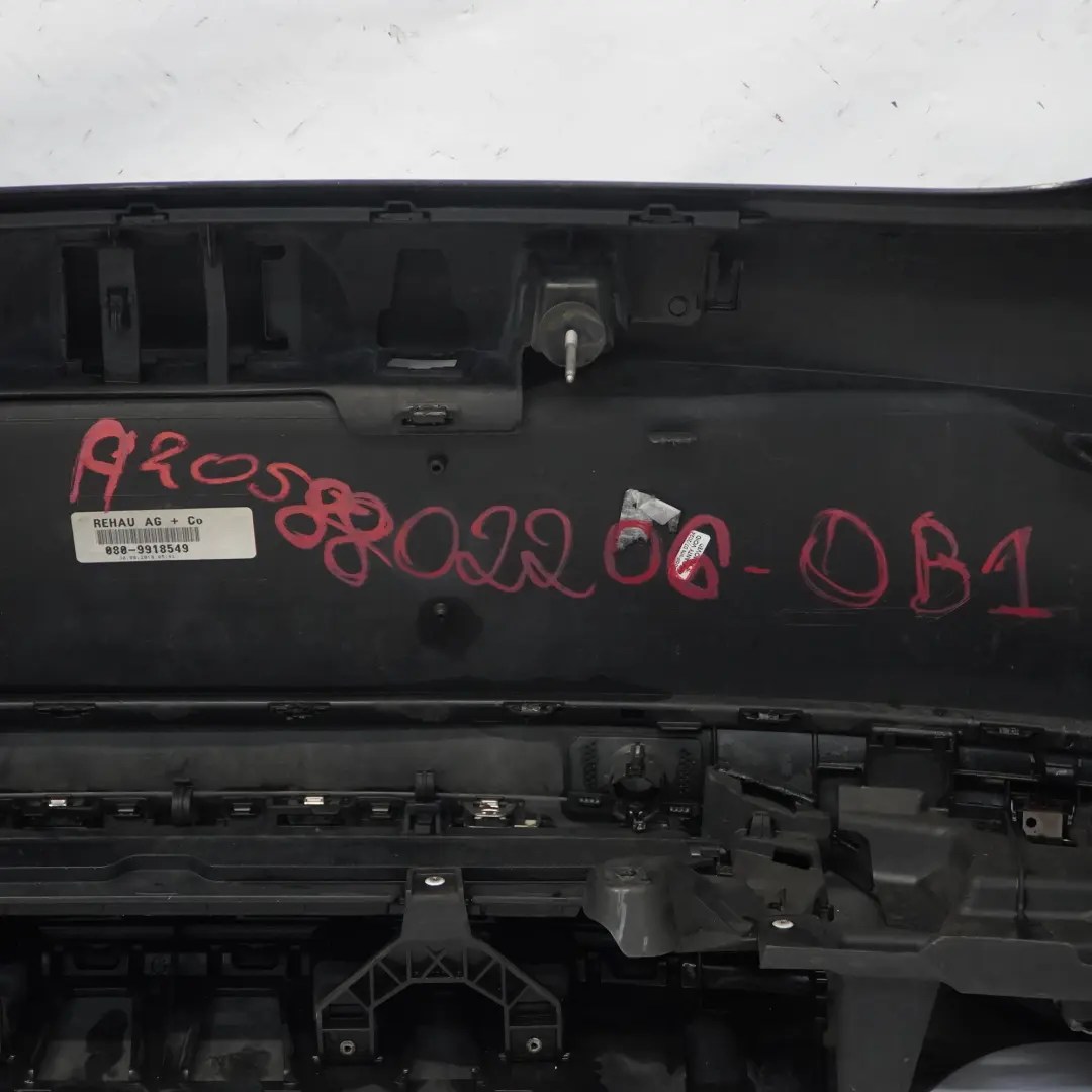 Zderzak Tylny AMG Obsidian Black Metallic - 197 do Mercedes C205 o numerze A2058802206 Mercedes C205 Zderzak Tylny AMG Obsidian Black Metallic - 197 - SKU A2058802206-OB3 - Numer Części A2058802206