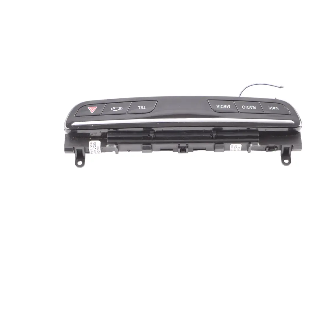 Mercedes W205 Interruptor Control Multimedia Luces Emergencia - SKU A2059056011 - Número de pieza A2059056011