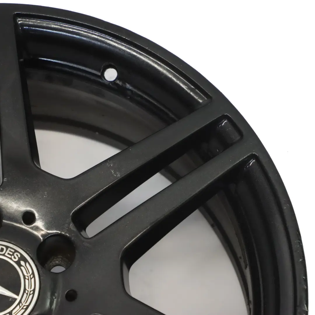 Przednia Czarna Felga Aluminiowa 18" 8J ET:45 do Mercedes C207 A207 AMG o numerze A2074011302 Mercedes C207 A207 AMG Przednia Czarna Felga Aluminiowa 18" 8J ET:45 - SKU A2074011302-6 - Numer Części A2074011302