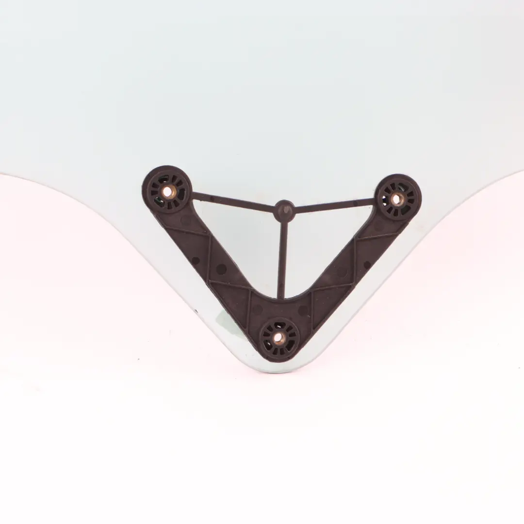 Ventana Vidrio Cuarto Lado Trasero Derecho AS2 para Mercedes C207 Coupe con número de pieza A2076701600 Mercedes C207 Coupe Ventana Vidrio Cuarto Lado Trasero Derecho AS2 - SKU A2076701600 - Número de pieza A2076701600