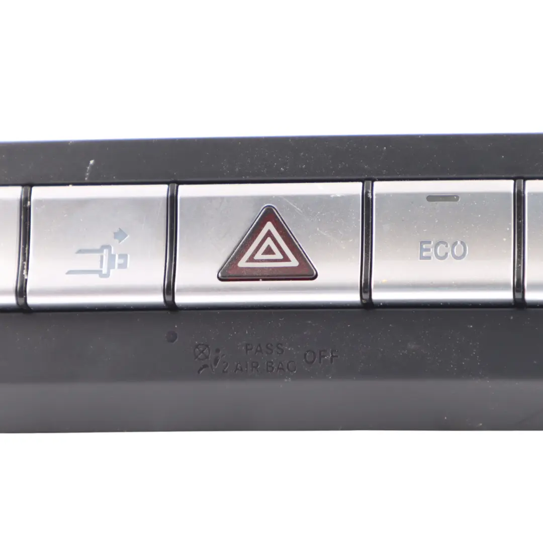 Mercedes C207 Panneau de commande de la console centrale - SKU A2079058203 - Numéro de pièce A2079058203