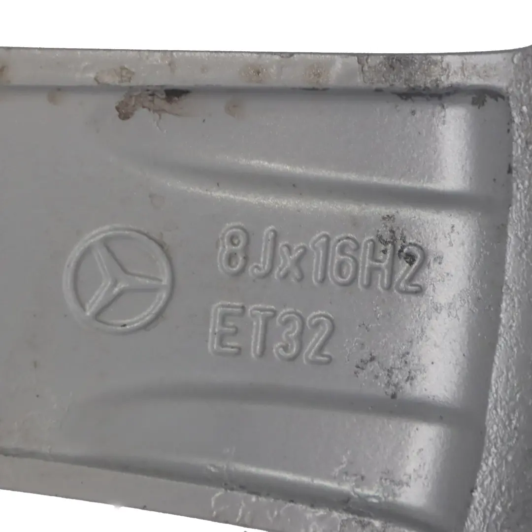 Felga Aluminiowa 16" 8J do Mercedes C209 o numerze A2094013702 Mercedes C209 Felga Aluminiowa 16" 8J - SKU A2094013702-1 - Numer Części A2094013702