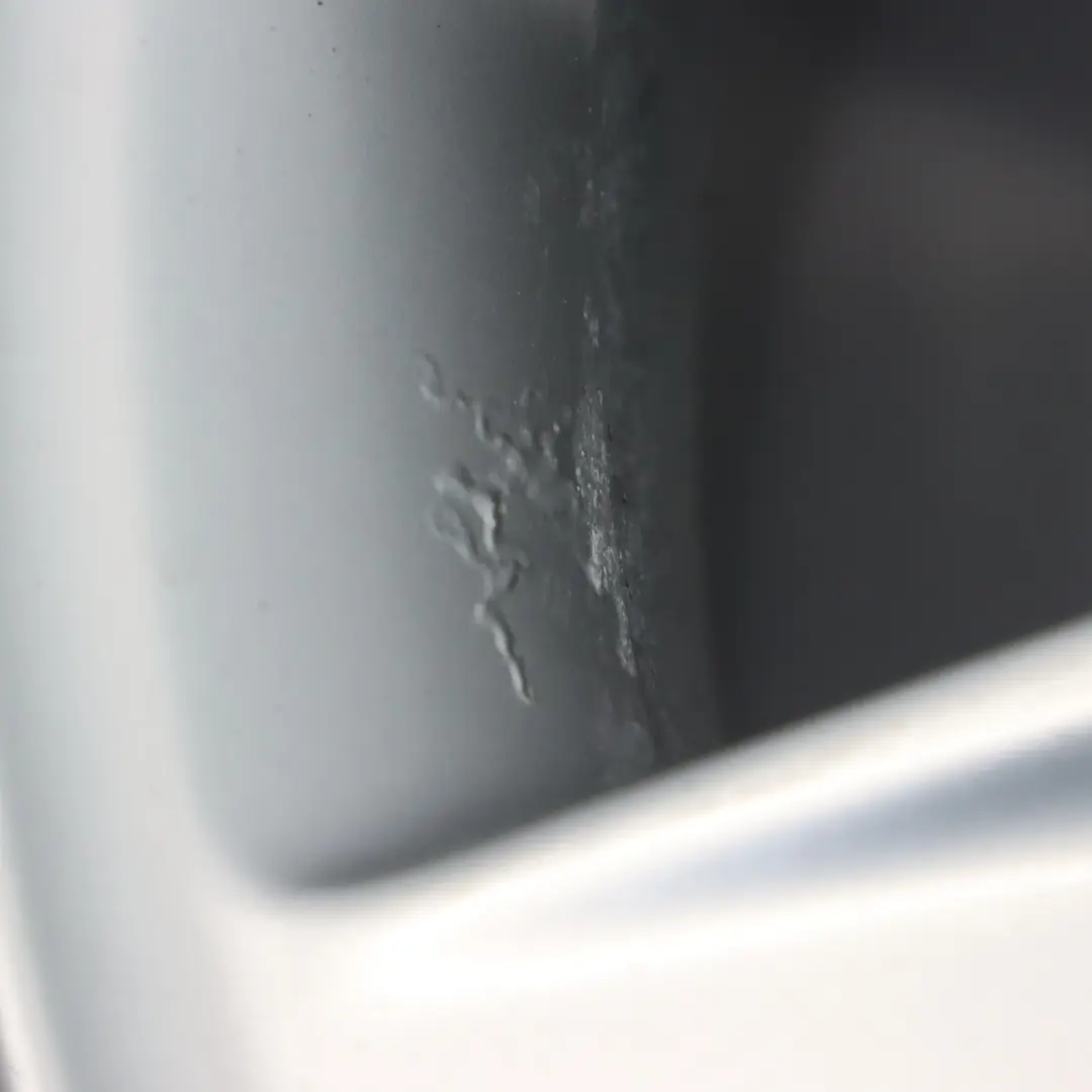 Mercedes-Benz CLK Clase C209 Llanta de aleación trasera 16" 8J ET:32 para con número de pieza A2094013702 Mercedes-Benz CLK Clase C209 Llanta de aleación trasera 16" 8J ET:32 - SKU A2094013702-1 - Número de pieza A2094013702