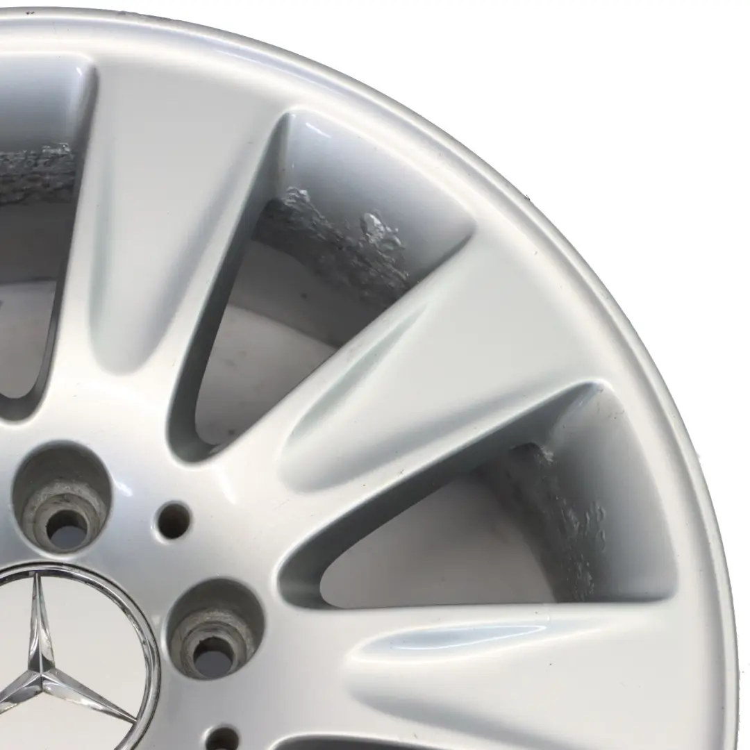 Cerchio in lega posteriore 16" 8J ET:32 per Mercedes CLK C209 con numero di parte A2094013702 Mercedes CLK C209 Cerchio in lega posteriore 16" 8J ET:32 - SKU A2094013702-2 - Numero di parte A2094013702