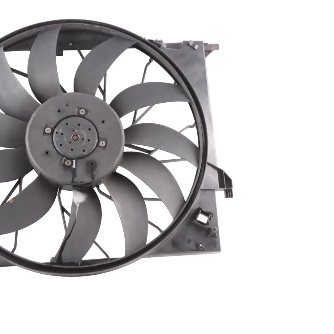 Cooling Radiator Fan Shroud Motor OM648 Diesel to Mercedes W211 Engine with Part number A2115002293 Mercedes W211 Engine Cooling Radiator Fan Shroud Motor OM648 Diesel - SKU A2115002293 - Part number A2115002293