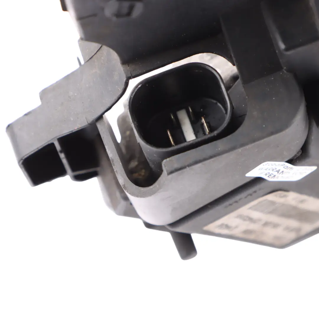 Cooling Radiator Fan Shroud Motor OM648 Diesel to Mercedes W211 Engine with Part number A2115002293 Mercedes W211 Engine Cooling Radiator Fan Shroud Motor OM648 Diesel - SKU A2115002293 - Part number A2115002293