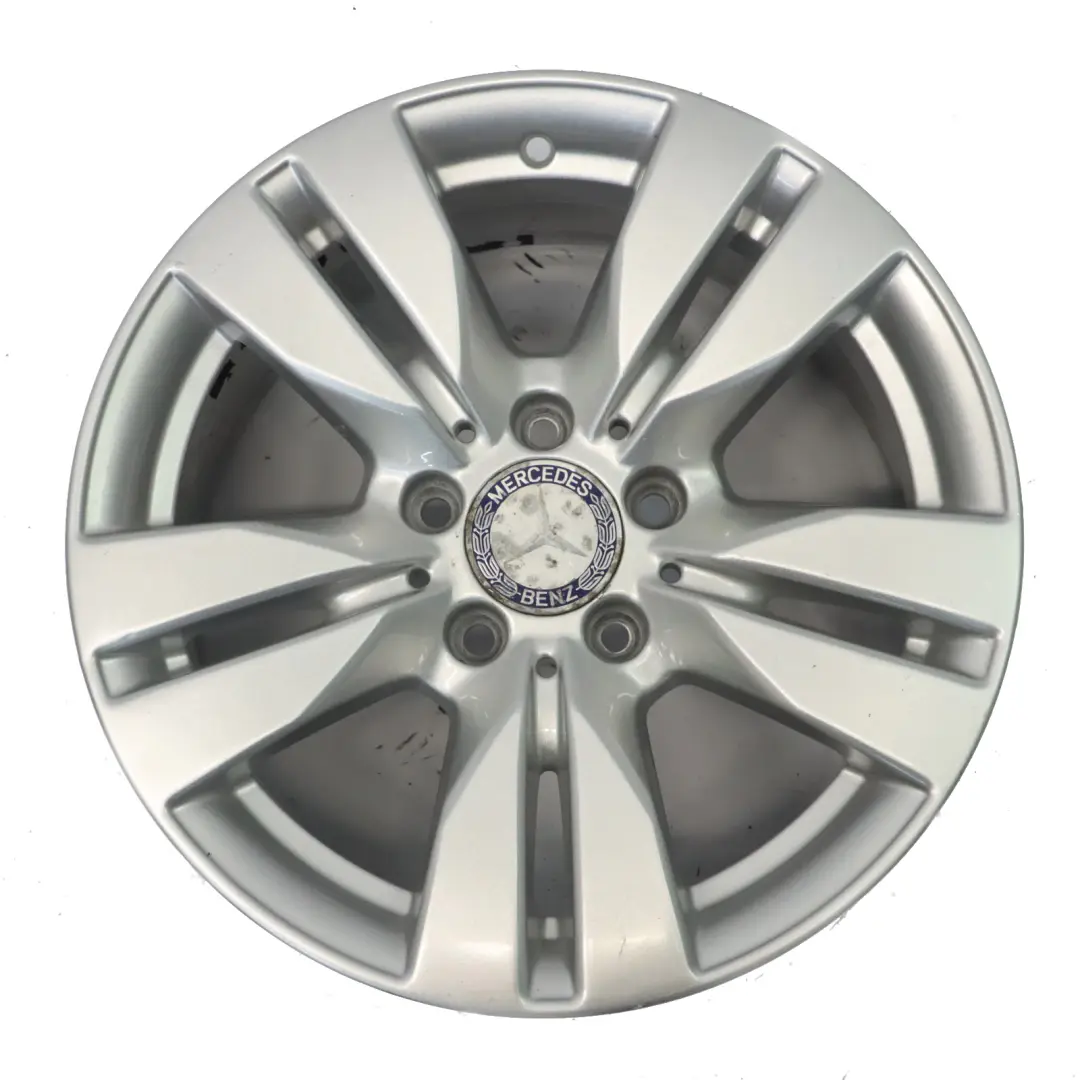 Cerchio In Lega Argento A 5 Doppie Razze 16" ET:46 8j per Mercedes W212 con numero di parte A2124010202 Mercedes W212 Cerchio In Lega Argento A 5 Doppie Razze 16" ET:46 8j - SKU A2124010202-2 - Numero di parte A2124010202