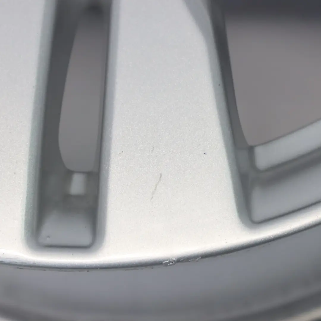 Silber Leichtmetallfelge 5-Doppelspeiche 16" ET:46 8J für Mercedes W212 mit Teilenummer A2124010202 Mercedes W212 Silber Leichtmetallfelge 5-Doppelspeiche 16" ET:46 8J - SKU A2124010202-2 - Teilenummer A2124010202